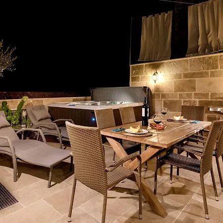 Villa Magical Hvar 5 Bedrooms Aurelia Beautiful Views & Outdoor Hvar Town